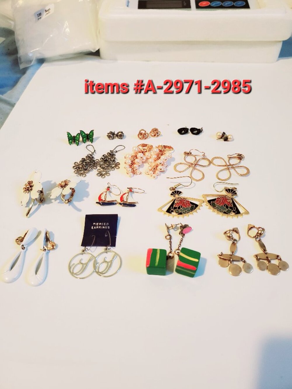 15 pair of Earrings ,items # A-2971-2985, . wt. 59 grams.